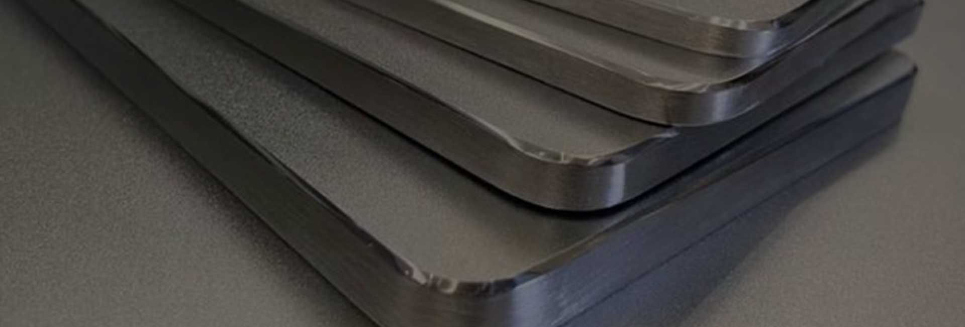 What kinds of stainless steel are there?